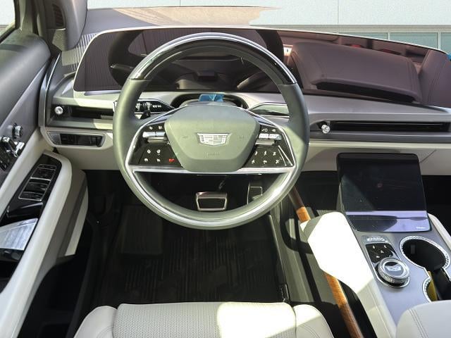 2027 Cadillac VISTIQ Sport - Photo 14