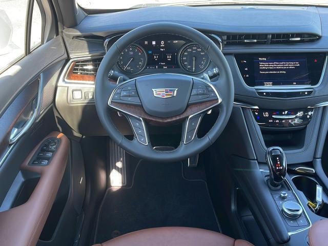 2025 Cadillac XT5 Sport