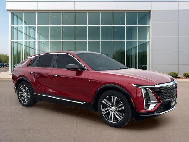 2024 Cadillac LYRIQ Luxury 2